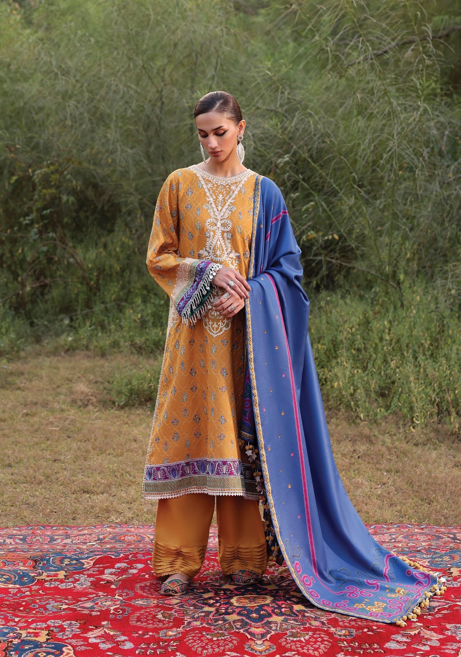 page_08_image_01 Sadaf Fawad Khan D 10 - Image 1