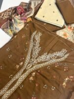 Product Features  Brand: Nureh  Product Type: 3-Piece Embroidered Suit - Image 3