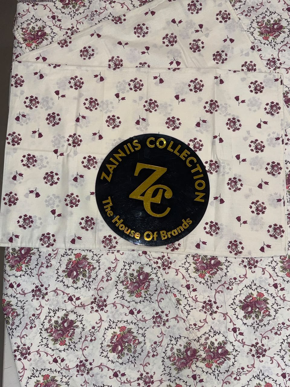 WhatsApp Image 2026-10-03 at 1.22.50 PM (1) ChenOne Maroon Floral Pure Cotton King Size Bedsheet - Image 1