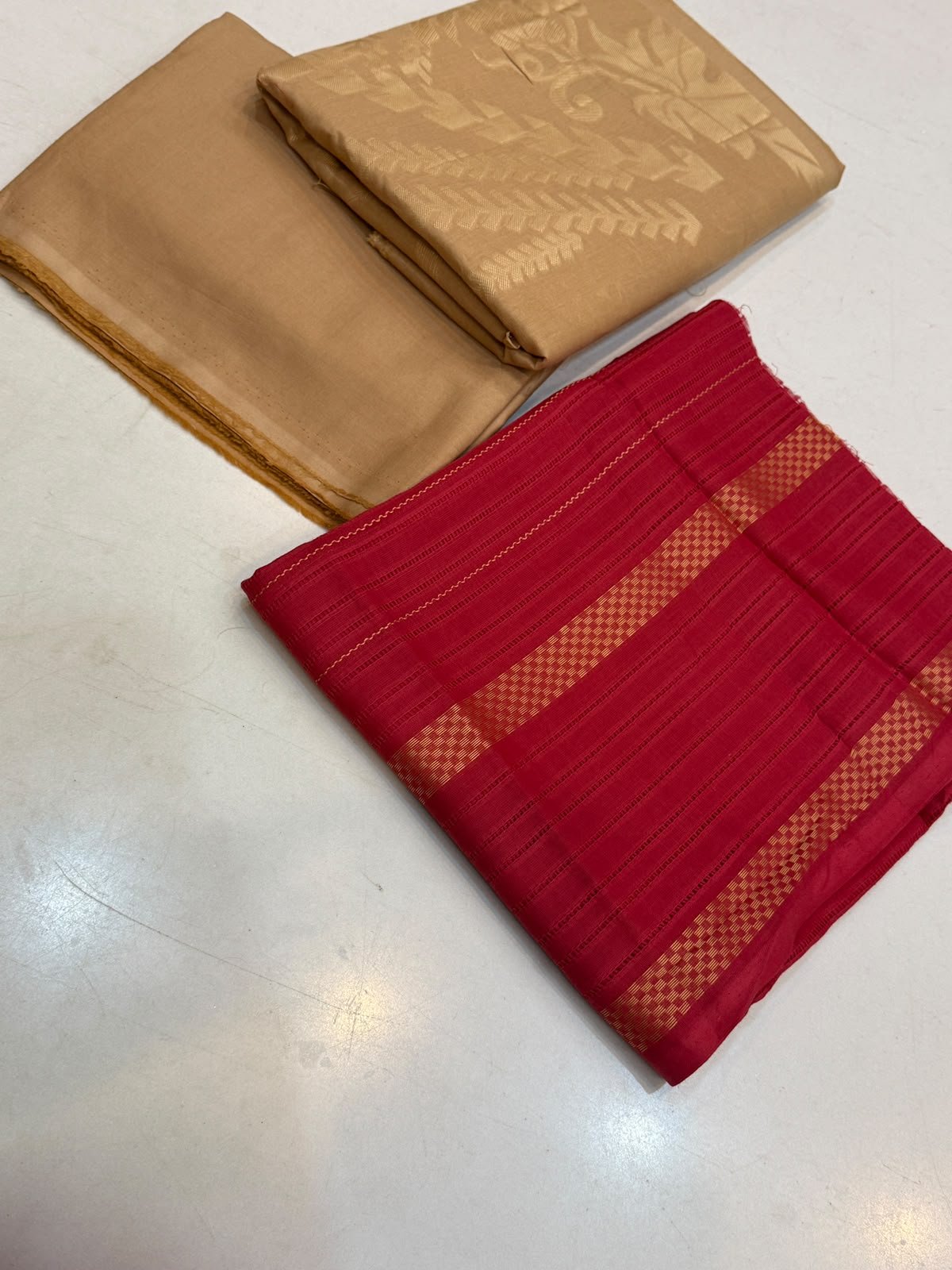 WhatsApp Image 2026-10-17 at 2.52.30 PM (2) Bareeza Jakat Lawn 3-Piece Suit – Elegant Mustard & Maroon - Image 1